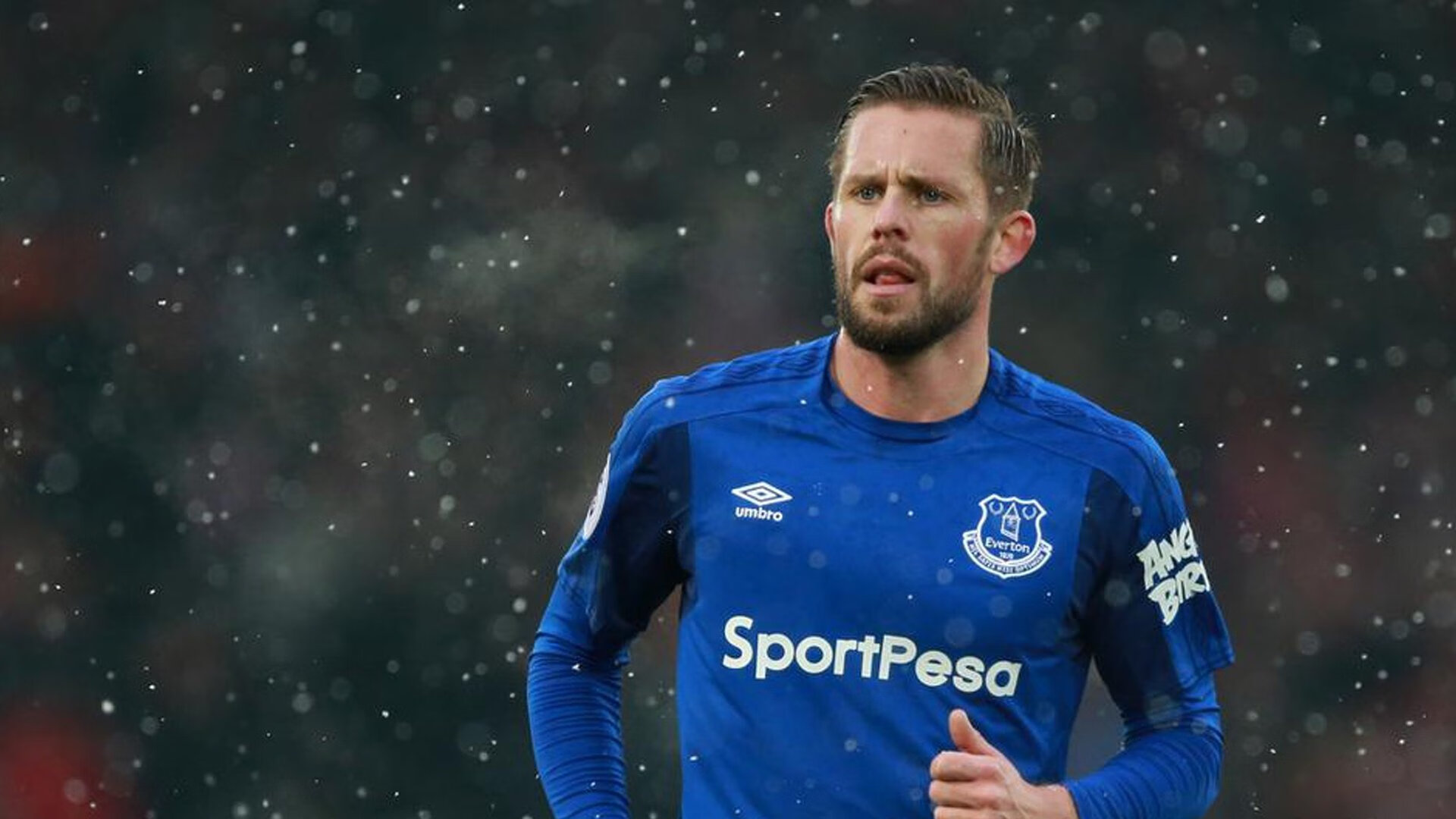 法甲联赛通过高强度逼抢取得阶段性成果，法甲的比赛