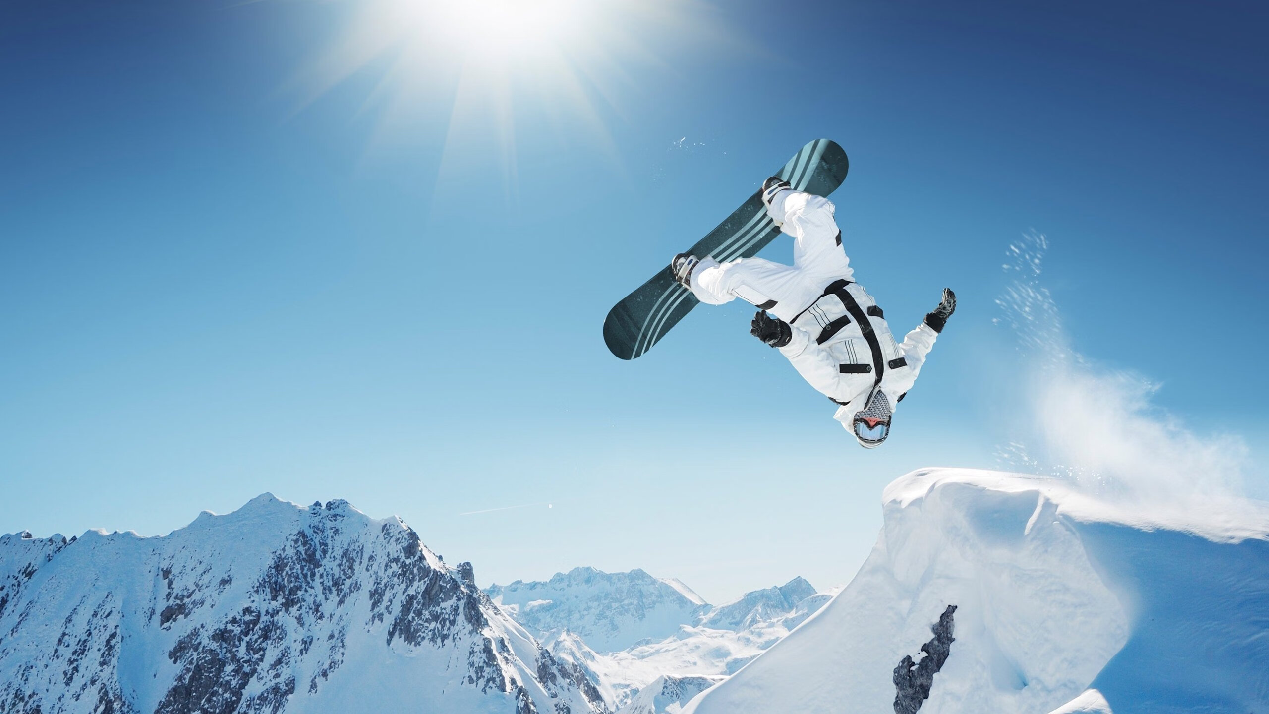 炒股需守法，违规者终将付出代价，炒股受法律保护吗